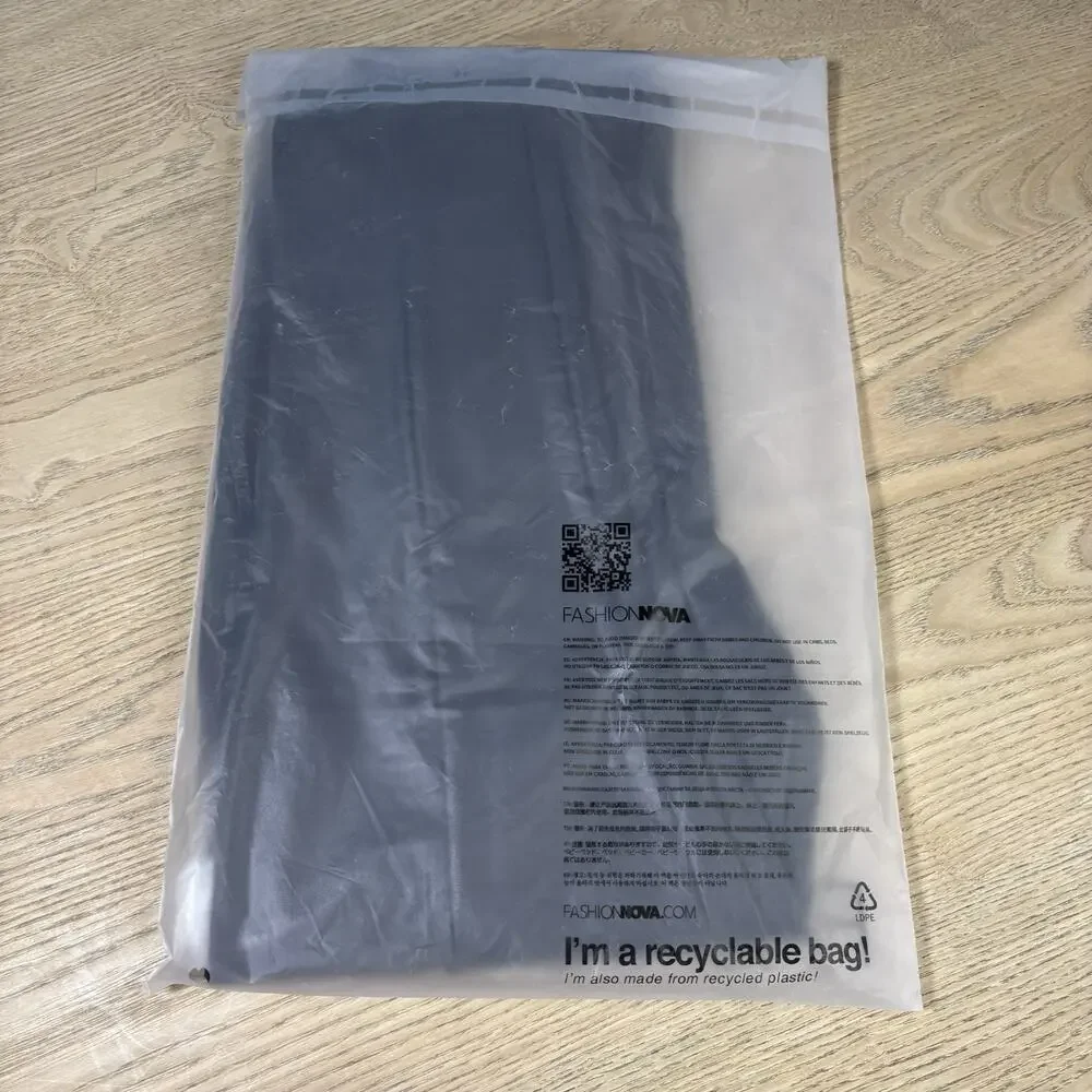 NWT FASHION NOVA Backin' It Up Faux Leather Leggings Black Medium Women’s New - Picture 4 of 4